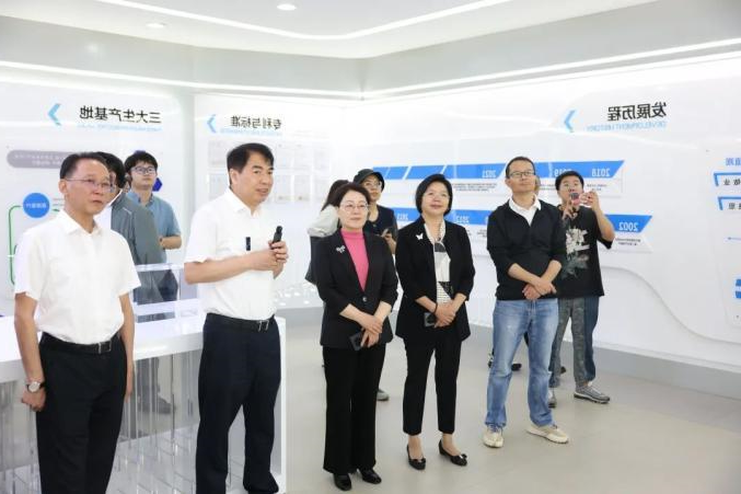 江南JNSport体育
亚克力1 (2).jpg